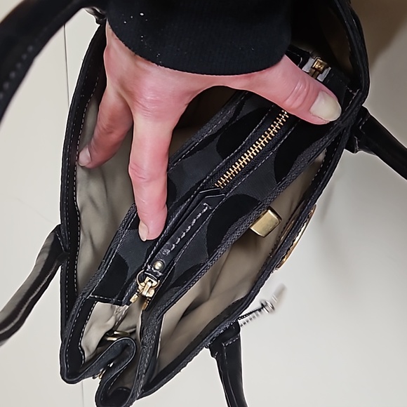 Coach Signature Front Turn Lock Bag - Picture 16 of 17